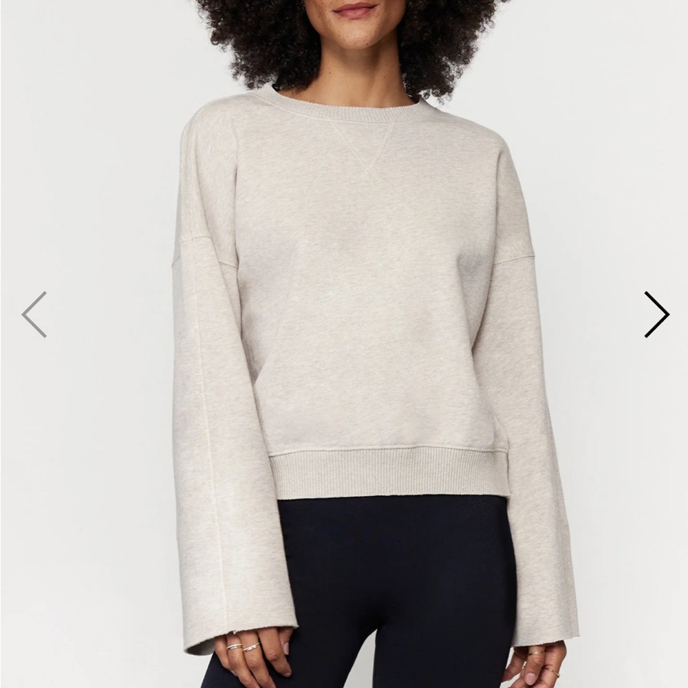 Spiritual gangster Halle Wide Sleeve Crew